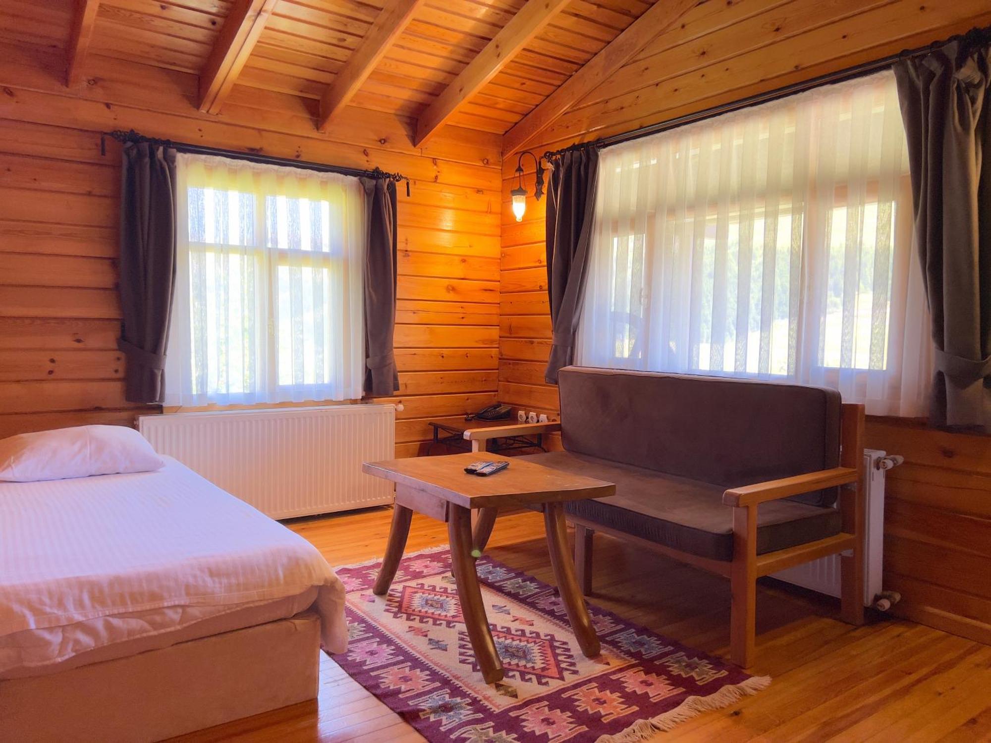 Kuembet Dag Evi Villa ภายนอก รูปภาพ