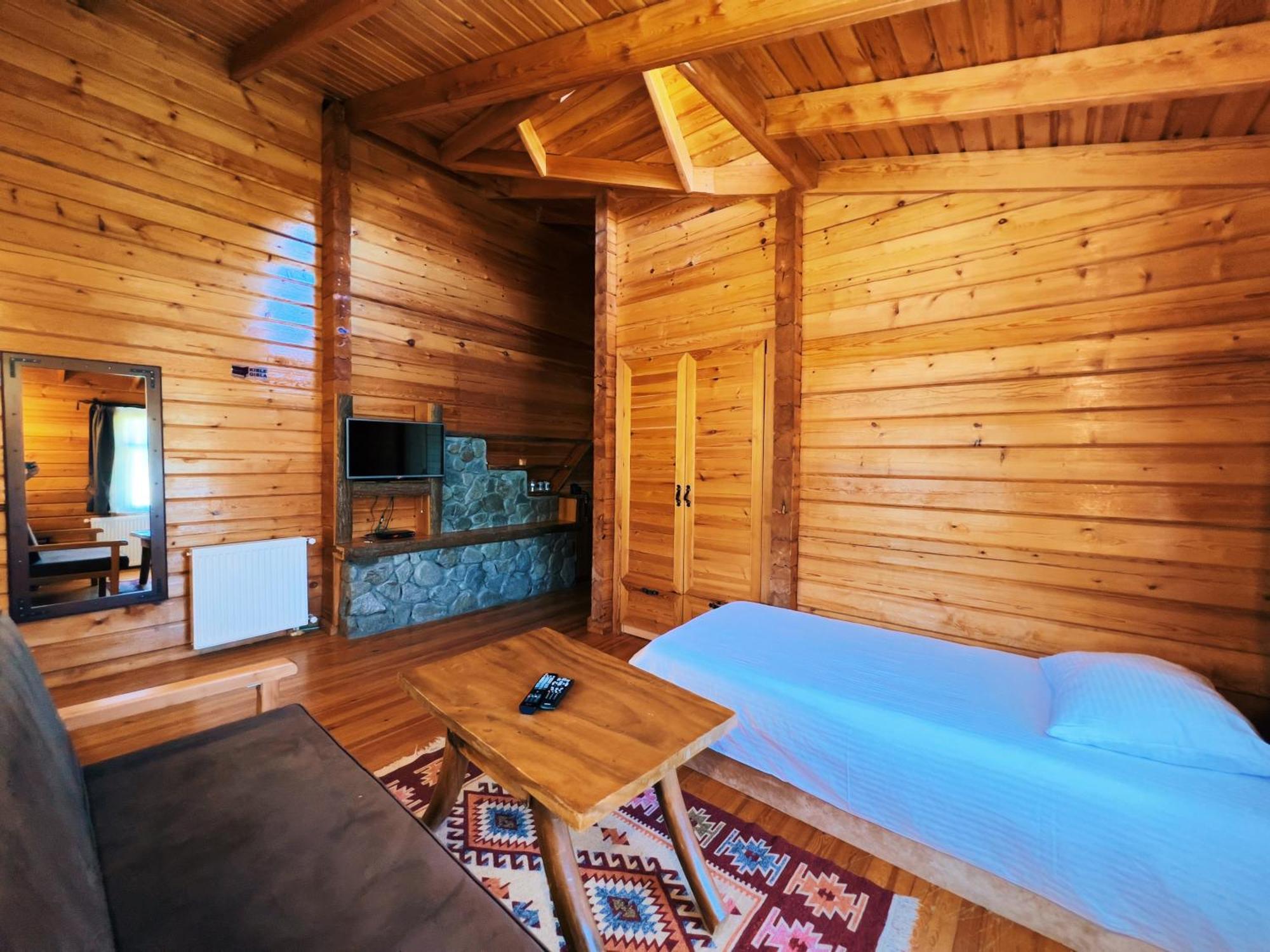 Kuembet Dag Evi Villa ภายนอก รูปภาพ