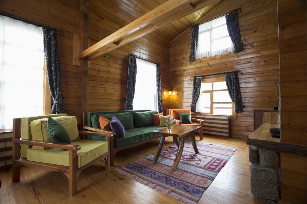 Kuembet Dag Evi Villa ภายนอก รูปภาพ